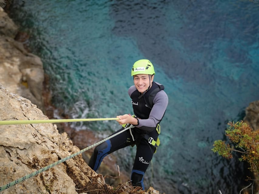 Mallorca: coasteering South - Five jumps that build your nerve
