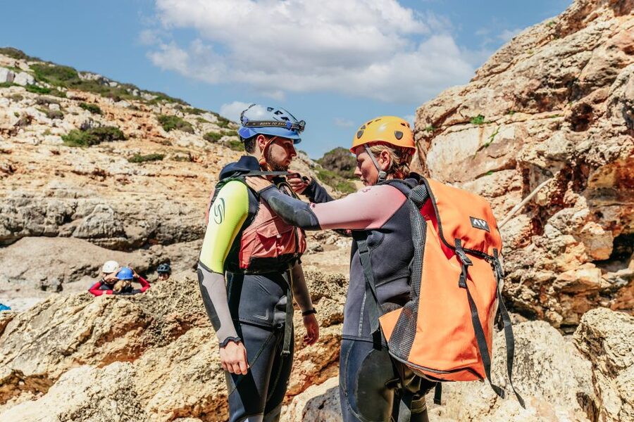 Mallorca: Cova des Coloms Caving Trip with Hotel Transfer - Why this sea cave feels different from Mallorca’s show caves