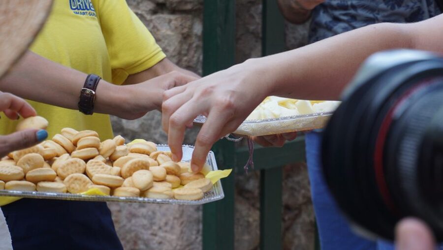Mallorca: Day Trip to Hidden Gems of Tramuntana with Lunch - The Sóller olive oil mill is the heart of the day