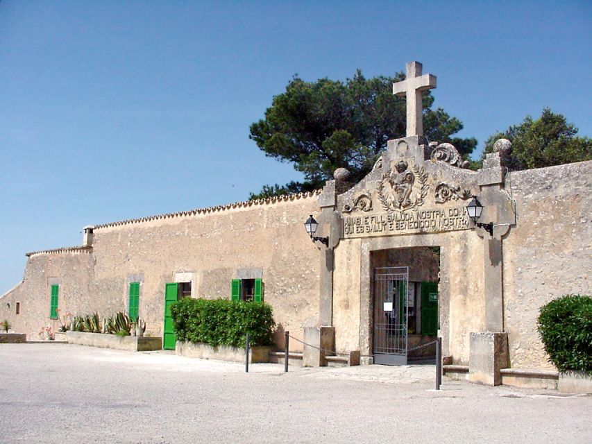 Mallorca: Discovering 5 Charming Villages of Mallorca - Lloret and the value of seeing several villages