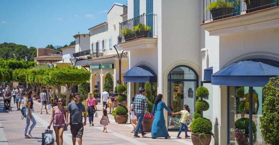 Mallorca: Fashion Outlet Shopping Excursion by Bus - Key points to know before booking