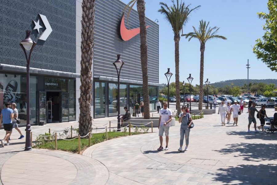 Mallorca: Fashion Outlet Shopping Excursion by Bus - Who will get the most from this excursion