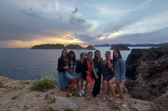 Mallorca Full-Day VIP Tour: Valldemossa, Deià & Sóller Experience - Deià is best appreciated from the road and village lanes