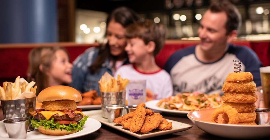 Mallorca: Hard Rock Cafe Entrance with Lunch or Dinner - Key points to know before you book
