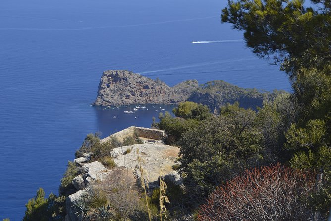Mallorca Hidden Marvels: Guided Routes for Small Groups - Who will enjoy this most?