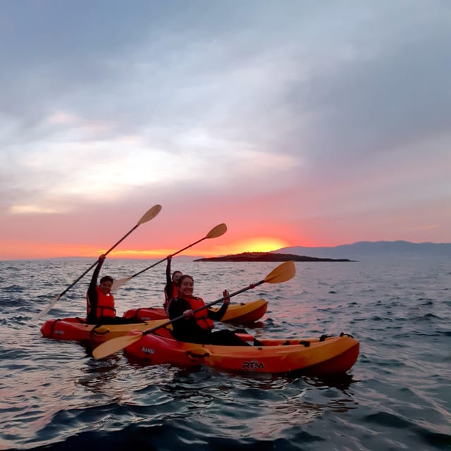 Mallorca: Kayak Sunset Tour from Ca'n Pastilla Beach - Kayak or stand-up paddle board?