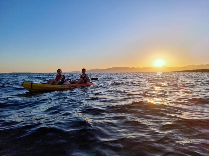 Mallorca: Kayak Sunset Tour from Ca'n Pastilla Beach - Returning to BonaOna Surf School for a drink and tapa