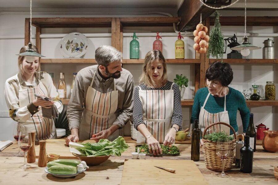 Mallorca: Market Visit and Traditional Cooking Workshop - Who should book this class