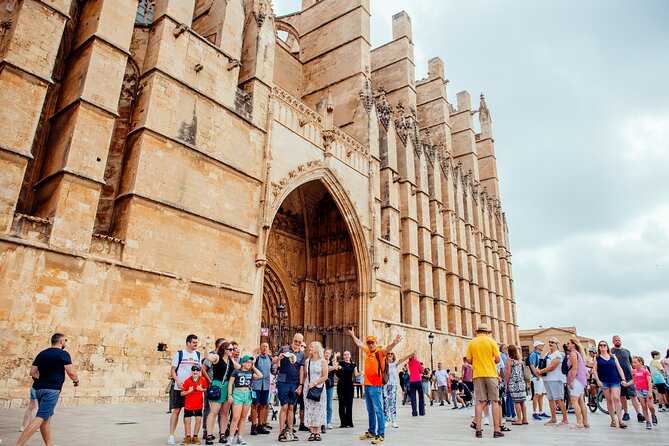 Mallorca Old Town Walking Tour with Cathedral Skip The Line Tour - Catalan modernism in the old streets