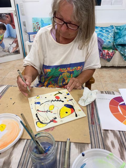 Mallorca: Painting like Miró - What happens inside Gallery Margarita