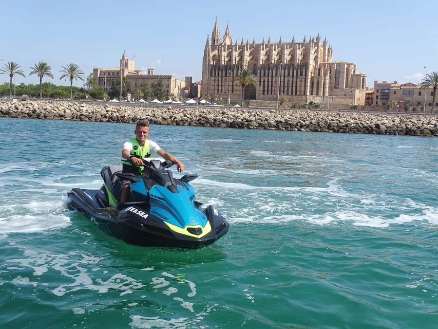 Mallorca: Palma Beach - 55 minutes Jet Ski Excursion - The thrill of speed, with some control required