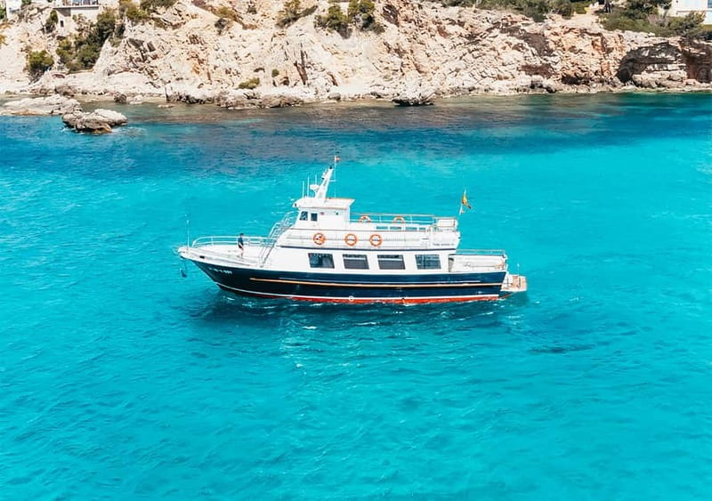Mallorca: Palma Boat Tour & Snorkeling with Drink Included - Cancellation and booking details to read carefully