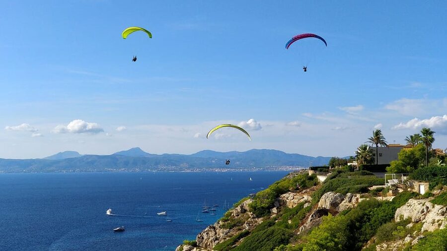 Mallorca: Paramotor Flight - Basic - Recording the experience with the included GoPro