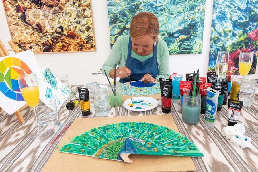 Mallorca/Porto Cristo: Design your own Spanish hand fan - Painting an Abanico in Porto Cristo