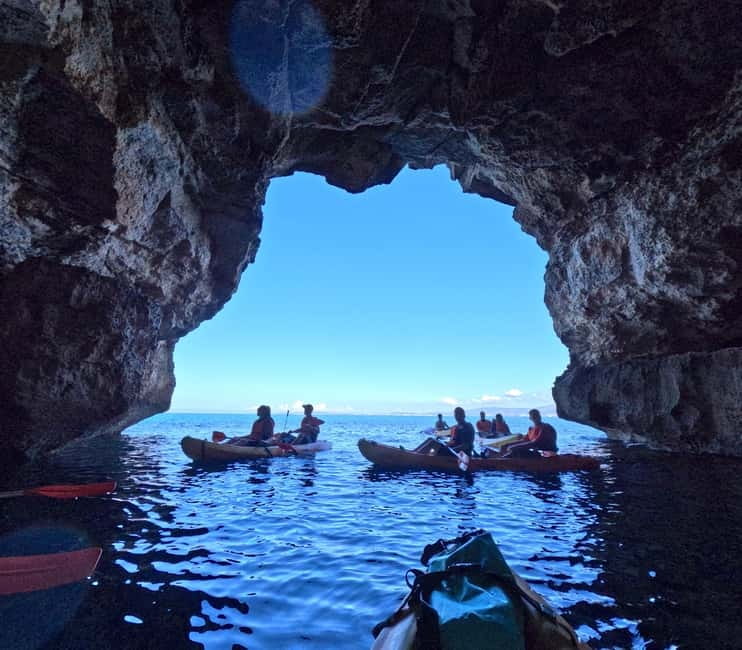 Mallorca: Sea Cave Kayaking Tour with Snorkeling and a Snack - The sandwich stop and a welcome pause from paddling