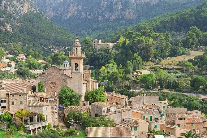 Mallorca Shore Excursion Highlights Private Tour including Valldemossa - The value of arriving before the crowds