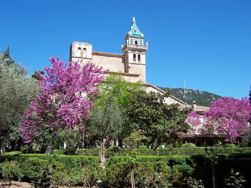 Mallorca: Soller Port and Valldemossa - From mountain village to Sóller Port