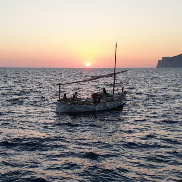Mallorca: Sunset Eco charter experience - Santa Ponsa and the one-hour sunset pause