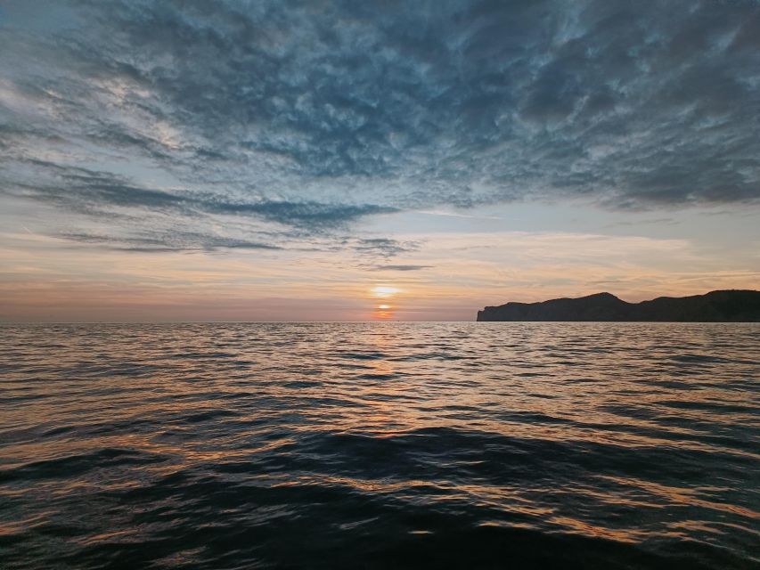 Mallorca: Sunset Eco charter experience - Local appetizers, cava, and practical onboard comforts