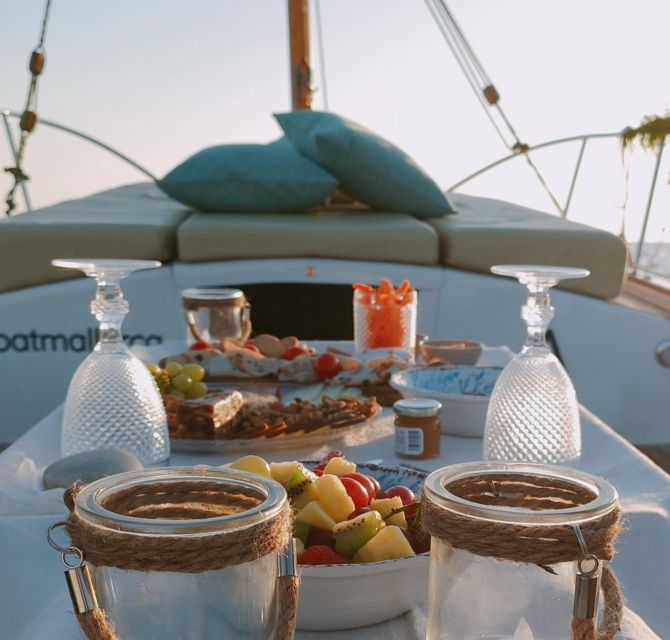 Mallorca: Sunset Eco charter experience - The return to Port Adriano after dark