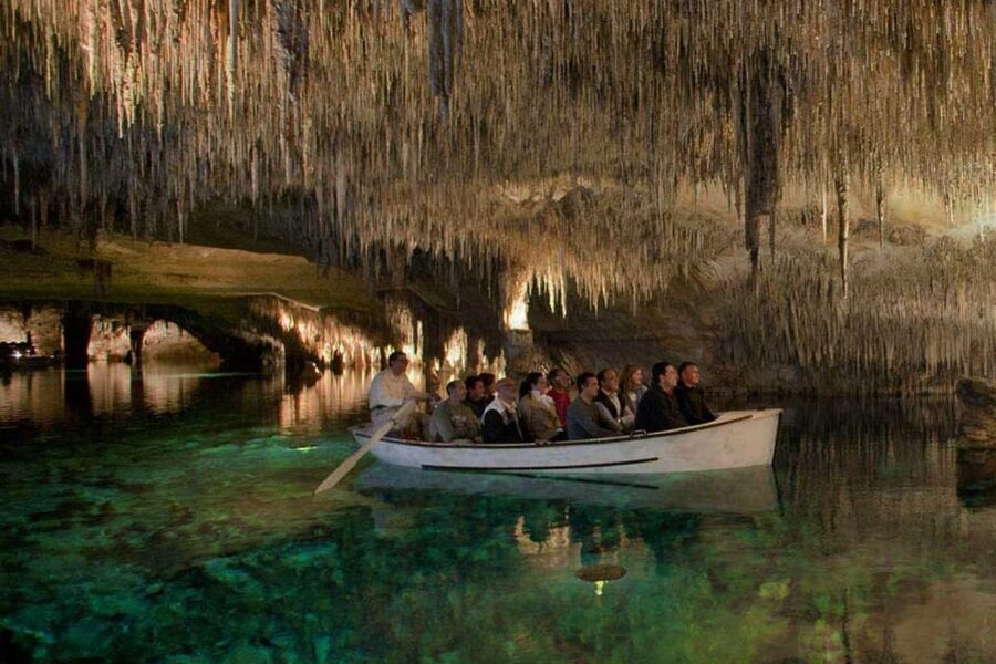Mallorca: Ticket for Caves of Drach with Pickup Service - Who will enjoy this outing most?