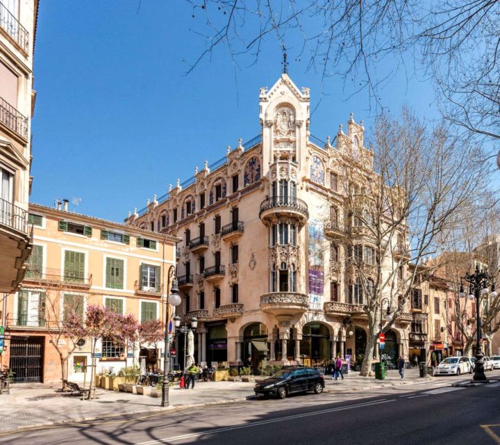 Mallorca: Transfer to Palma self-guided Tour - La Seu and Palma Bay