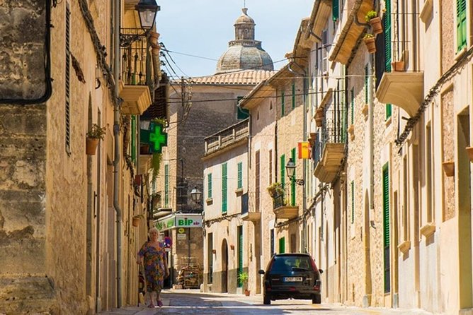 Mallorca: Windmills, Legends and Charming Villages - Starting at Cura Monastery above the plain