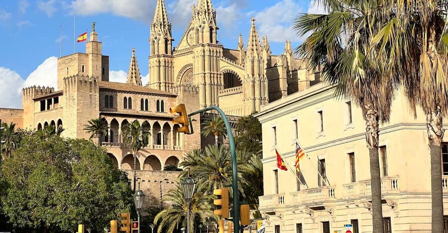 Palma authentically. Small group City tour with tapas - First restaurant stop: local food, not a sample plate