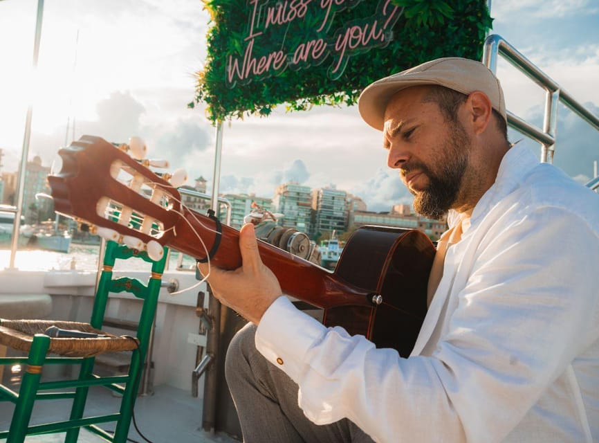 Palma : Boat Trip with Live Flamenco Show - Who will get the most from this Palma cruise