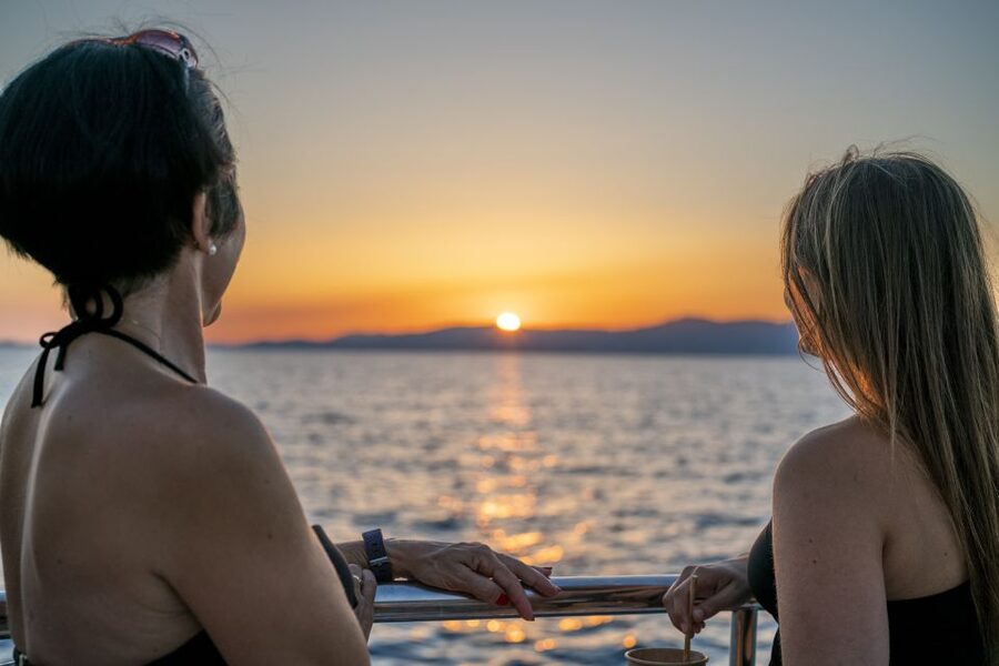 Palma: Catamaran Cruise with Swimming and Snorkelling - Practical packing advice for the Mediterranean