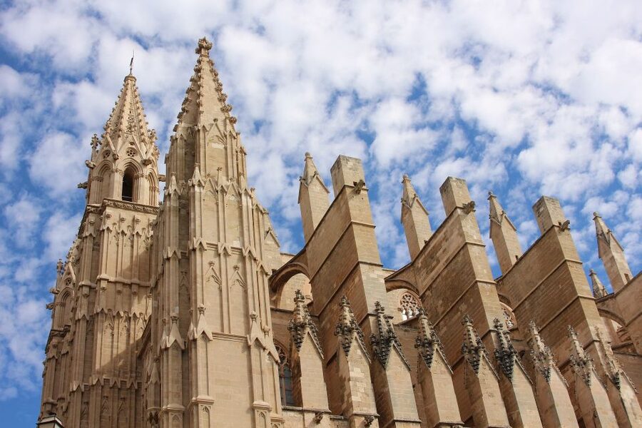 Palma: City, Cathedral and Valldemossa with pick up service - Morning pickup from Majorca’s resort areas
