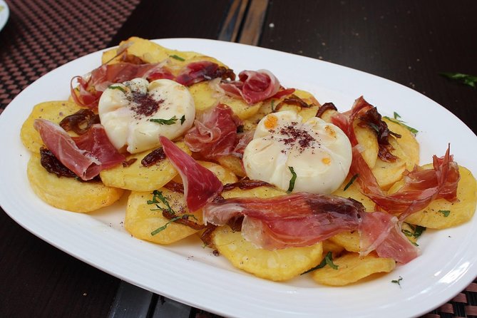 Palma de Mallorca 3-Hour Highlights and Tapas Tasting Bike Tour - Starting at Plaça del Rosari at 10:30