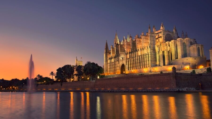 Palma de Mallorca: Bay of Palma Night Boat Cruise - Palma Cathedral Looks Different From the Water