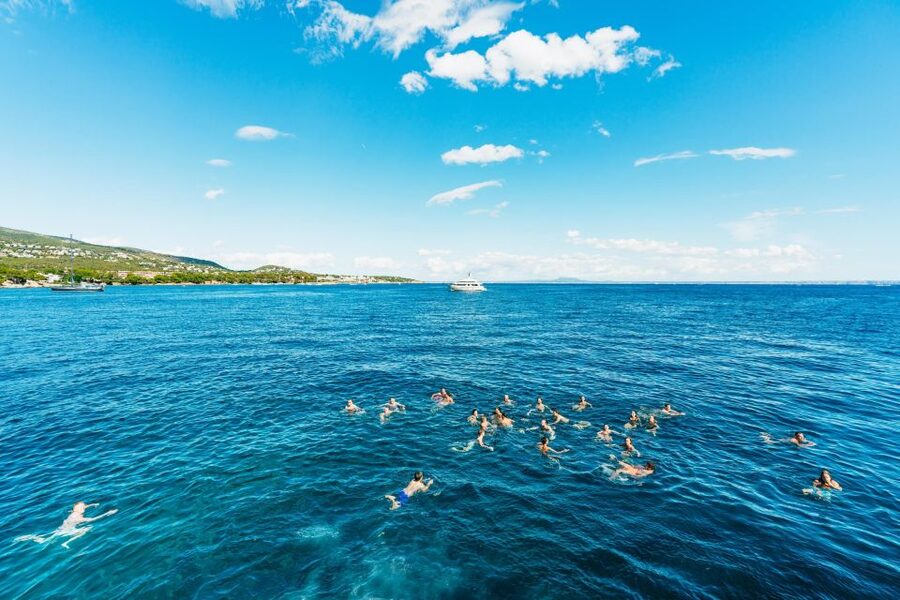 Palma de Mallorca: Daytime Boat Party with Live DJ - The swim stop after about one hour