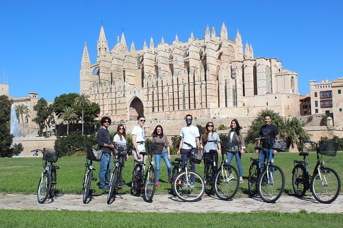 Palma de Mallorca Easy Bike Tour (Small Groups) - La Almudaina and the cathedral quarter