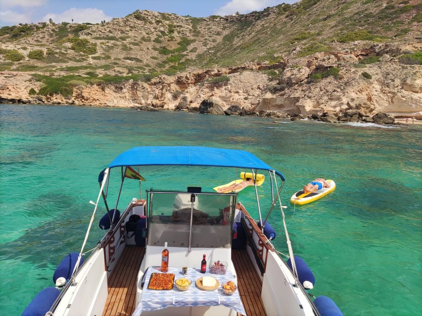 Palma de Mallorca: Full or Half-Day Boat Trip with Brunch - Finding the coast’s quieter corners