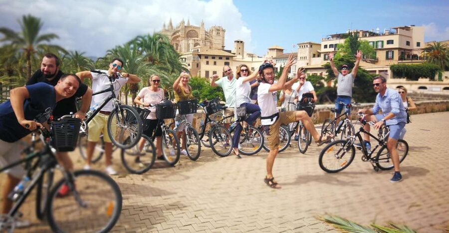 Palma de Mallorca: Guided Bicycle Tour - Entering Palma’s medieval lanes