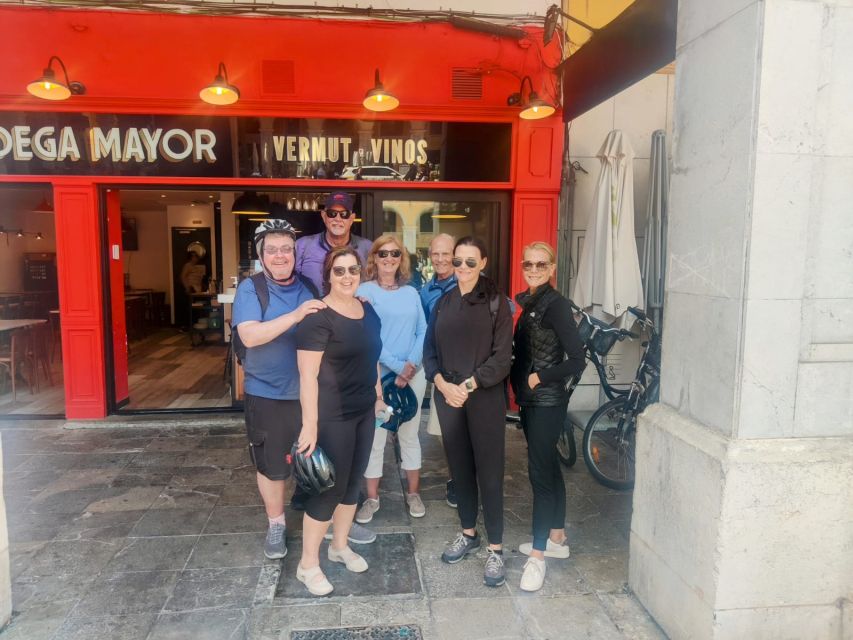 Palma de Mallorca: Guided Bicycle Tour with Tapas & a Drink - Following the coast toward La Seu