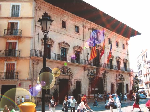 Palma de Mallorca: Guided Tour of the Old Town - La Lonja and Palma’s Mediterranean commerce