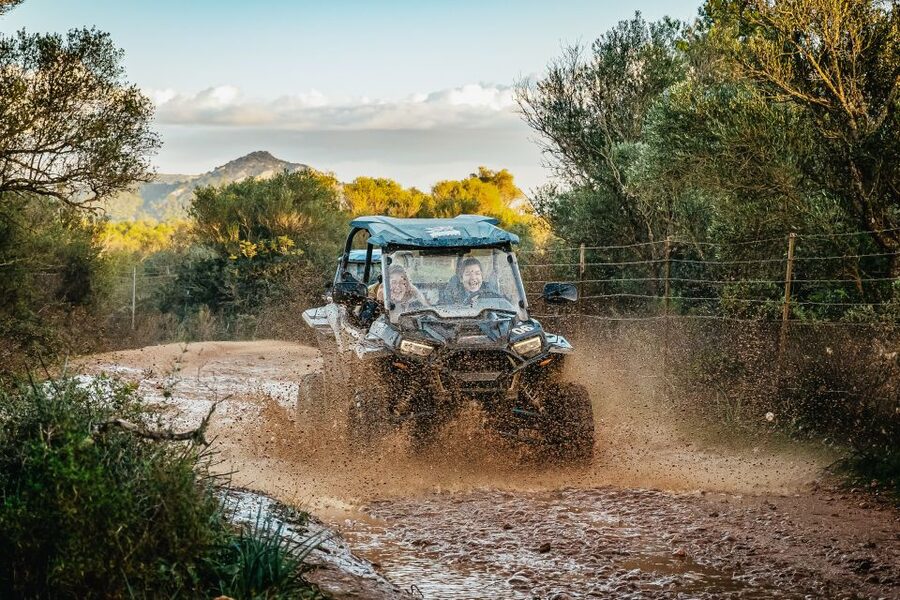 Palma de Mallorca: Off/On Road Buggy Tour with 2 or 4 Seater - Who will enjoy this most
