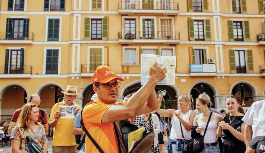 Palma de Mallorca: Old Town and Cathedral Tour - Why Palma Cathedral is worth your time