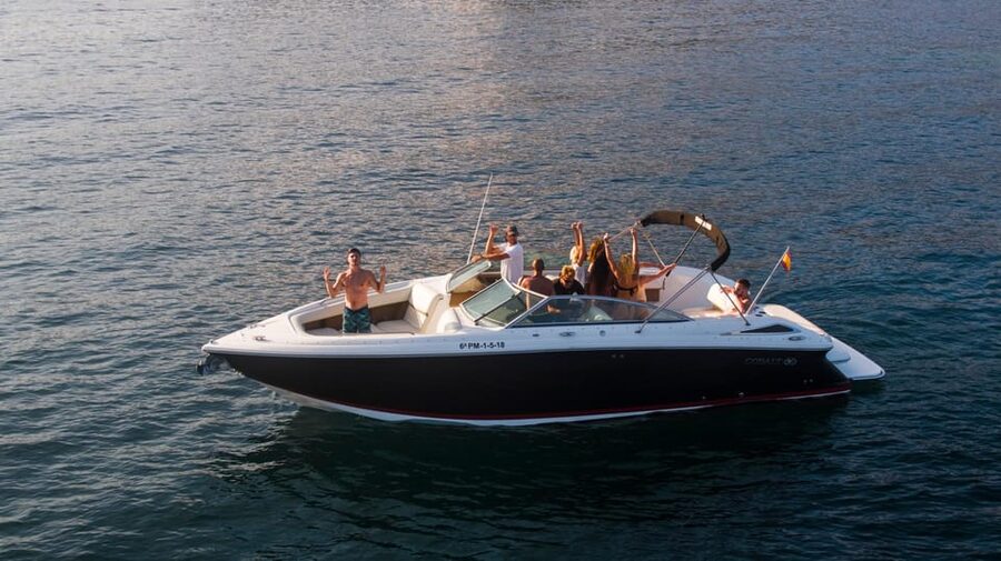 Palma de Mallorca: Private Yacht Trip with Drinks - Drinks, sun loungers, and the slower side of the trip