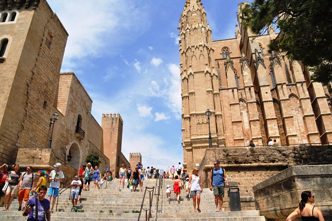 Palma de Mallorca Sightseeing Day Tour - The coach ride from Mallorca into Palma