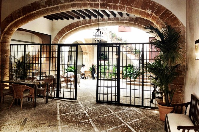 Palma de Mallorca Sightseeing Day Tour - Four hours to build your own Palma day