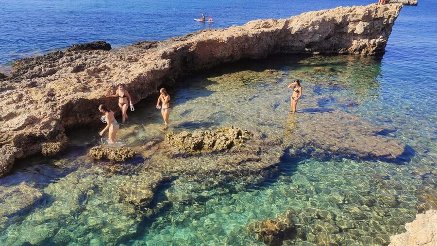 Palma de Mallorca: SmallGroup Tour by Locals in Hidden Coves - Why this four-hour coastal outing feels different