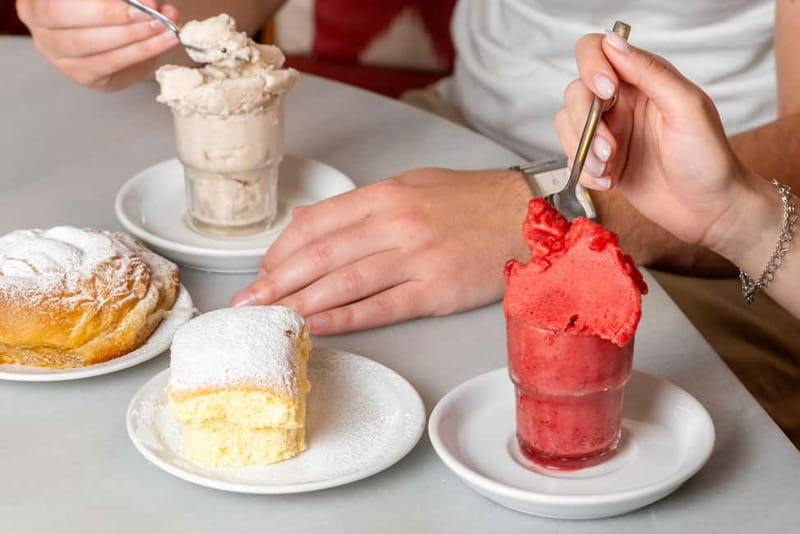 Palma de Mallorca: Traditional Mallorcan Food Tour - Finishing with pastry at Can Joan de sAigo