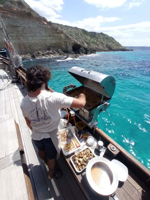 Palma de Mallorca: Wooden Sailboat; Food, Views & History - Practical advice for a smoother day