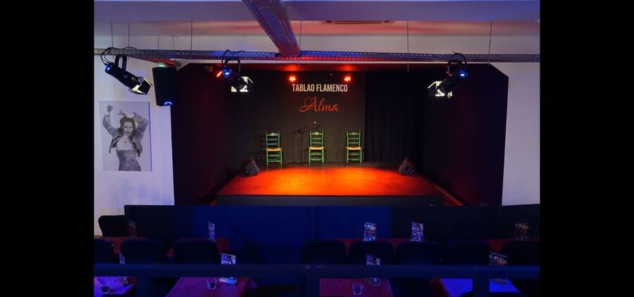 Palma: Flamenco Show at Tablao Flamenco Alma with Drink - What makes the experience feel Spanish