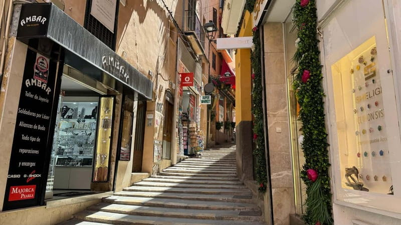 Palma in person and away from the crowds - A personal tour rather than a standard city march