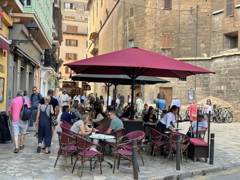 Palma in person and away from the crowds - Who will get the most from this Palma walk